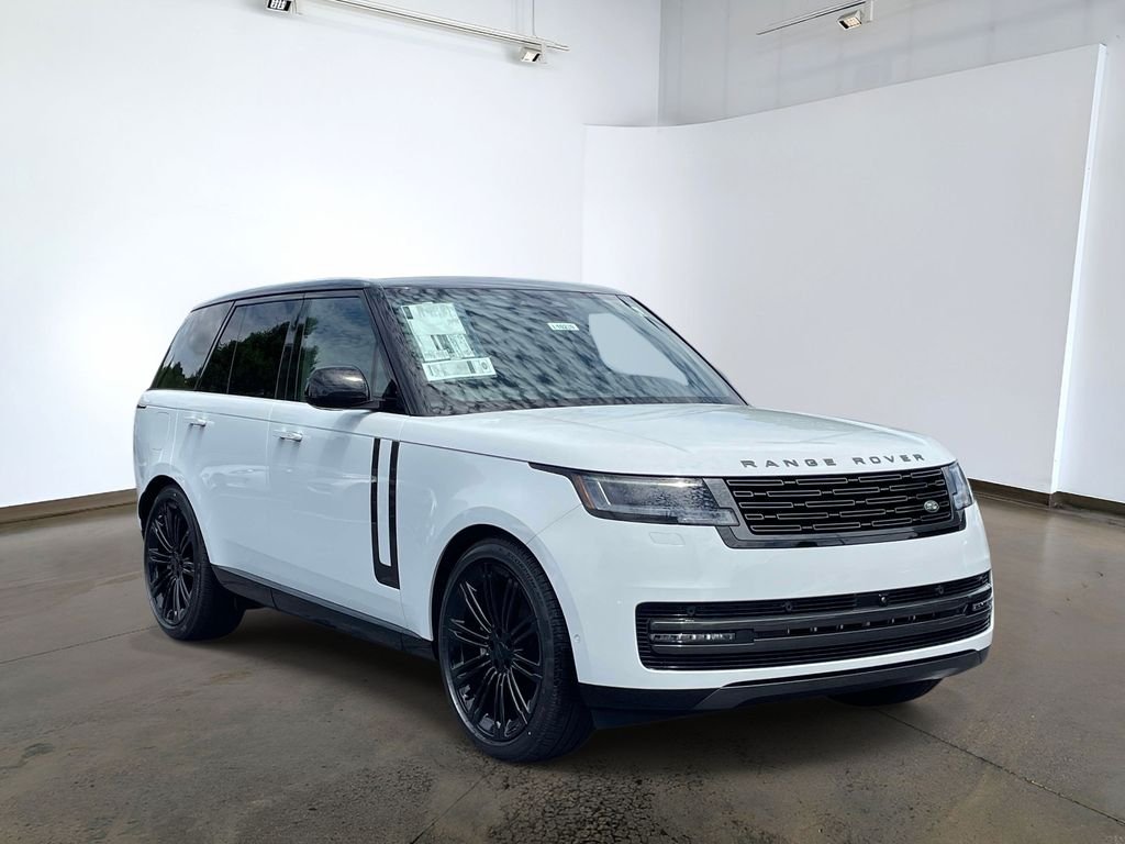 New 2026 Fuji White Land Rover SE image 3