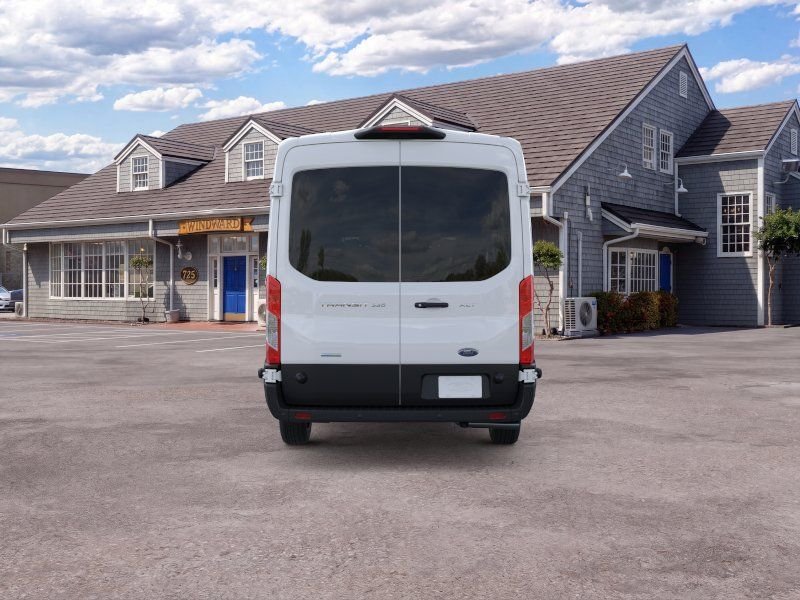 New 2025 Oxford White Ford XLT image 5