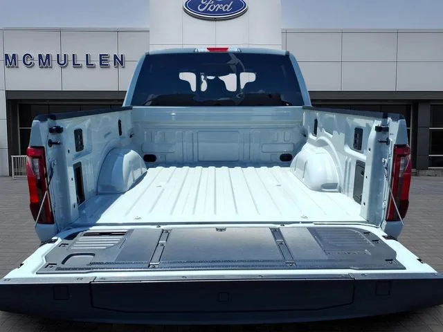 New 2026 Avalanche Ford XLT image 10