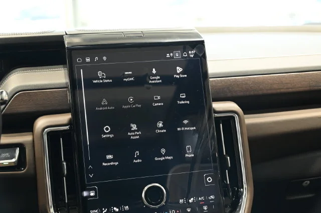 2026 GMC Yukon XL Denali Ultimate - Photo 19