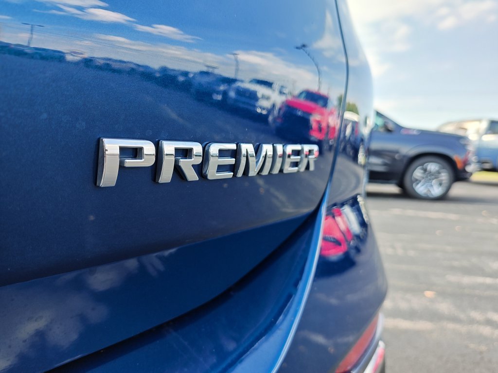 Used 2021 Blue Chevrolet Premier image 27