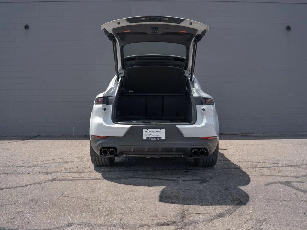 Used 2025 White Porsche Base image 14