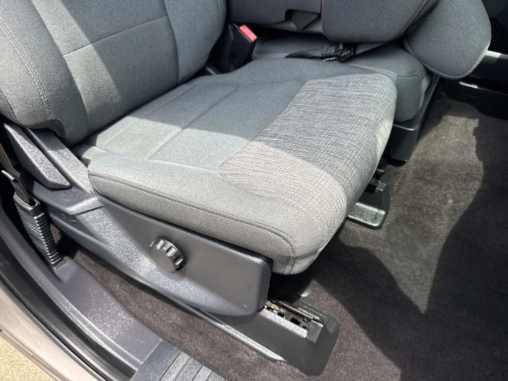 Used 2023 Gray Ford XLT image 13