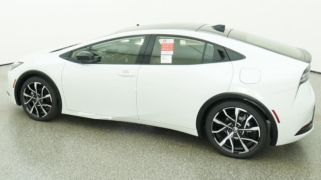 New 2026 Wind Chill Pearl Toyota XSE image 17