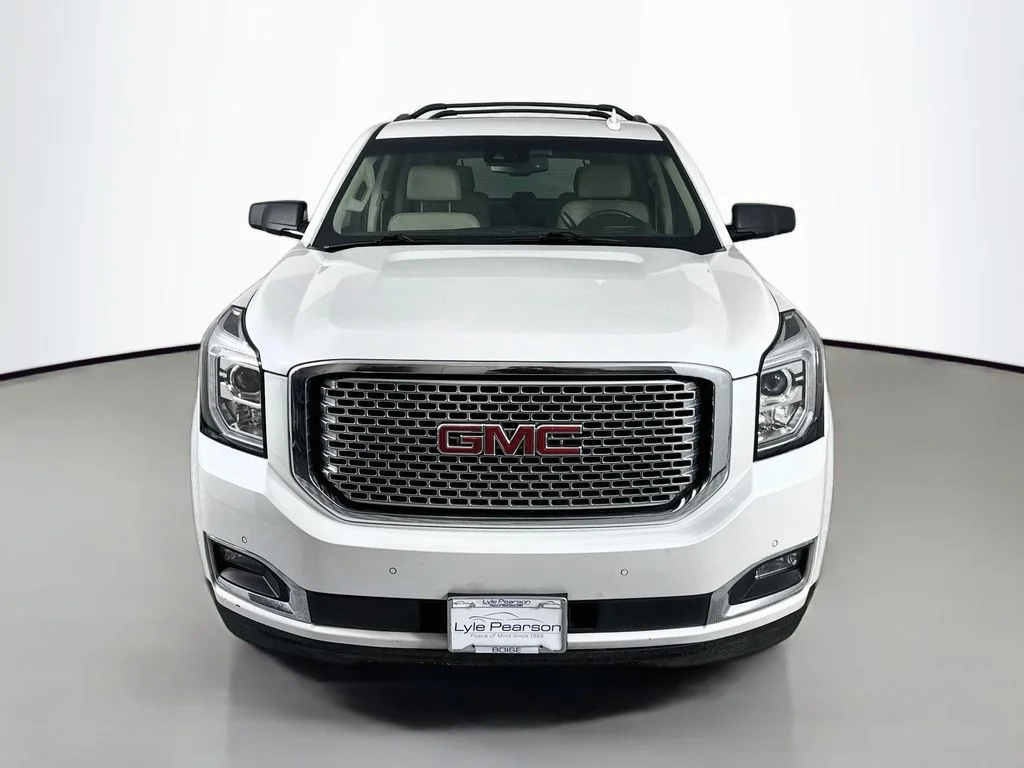 Used 2016 White Frost GMC Denali image 6
