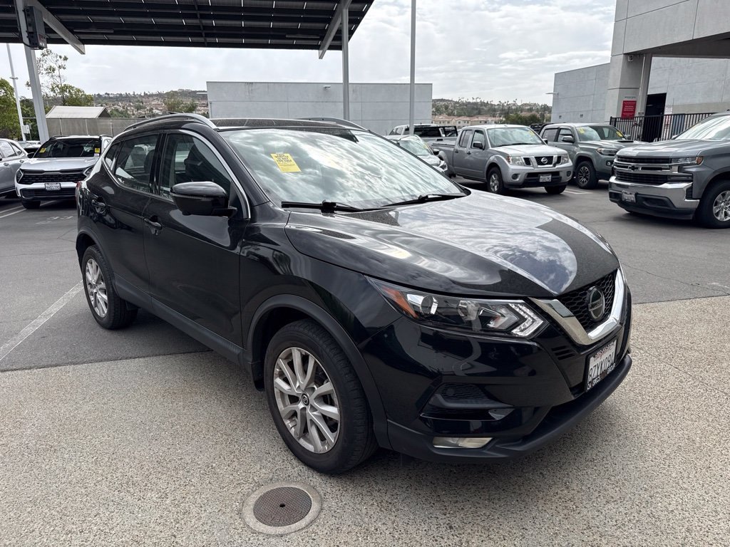 Used 2021 Magnetic Black Pearl Nissan SV image 3