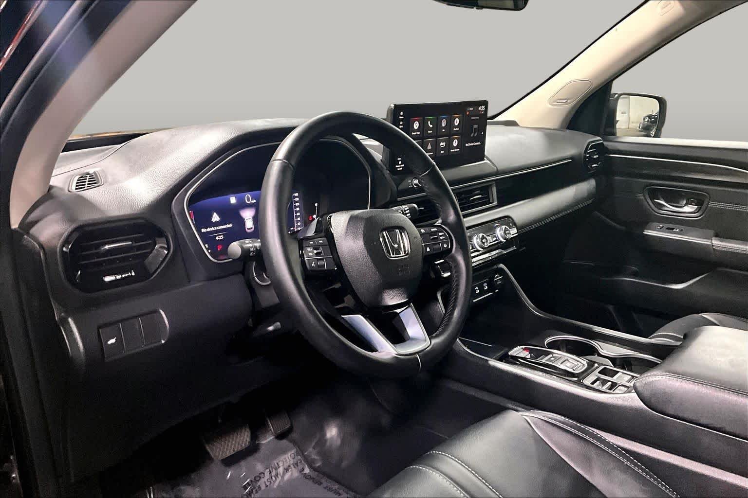 Used 2026 Crystal Black Pearl Honda Touring image 20