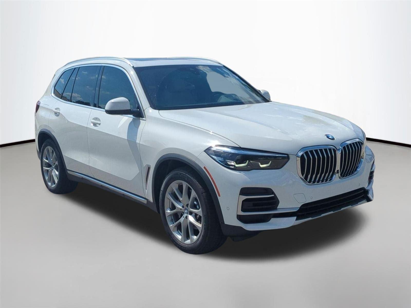 Used 2022 Alpine White BMW sDrive40i image 7