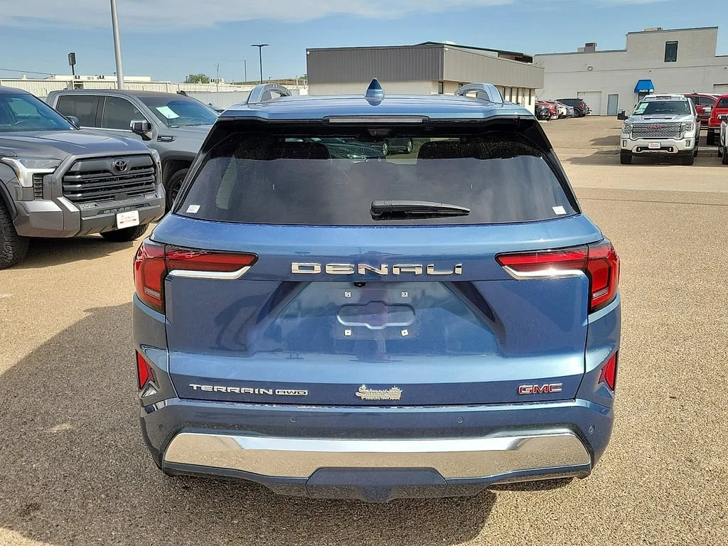 Used 2026 Downpour Metallic GMC Denali image 9