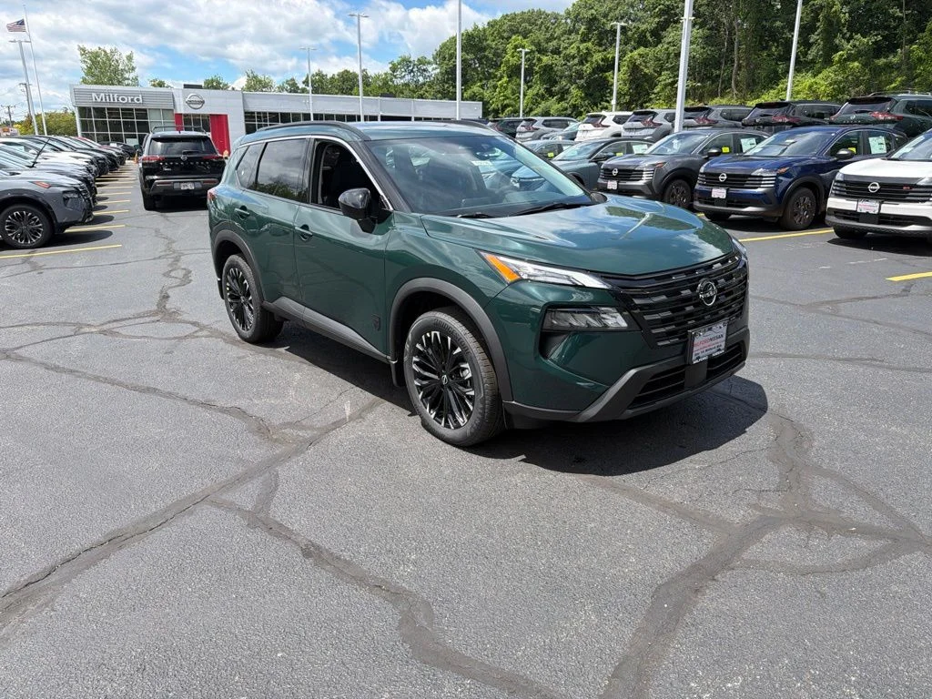 New 2026 Obsidian Green Pearl Nissan Dark Armor™ image 10