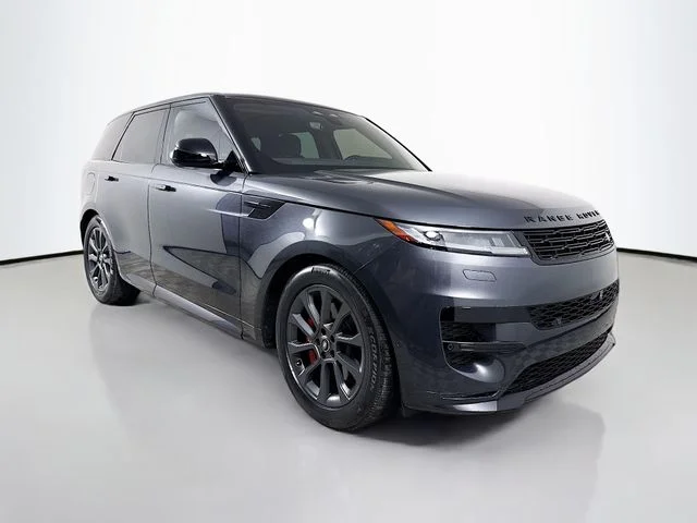 Certified Used 2025 Gray Land Rover Dynamic SE image 3