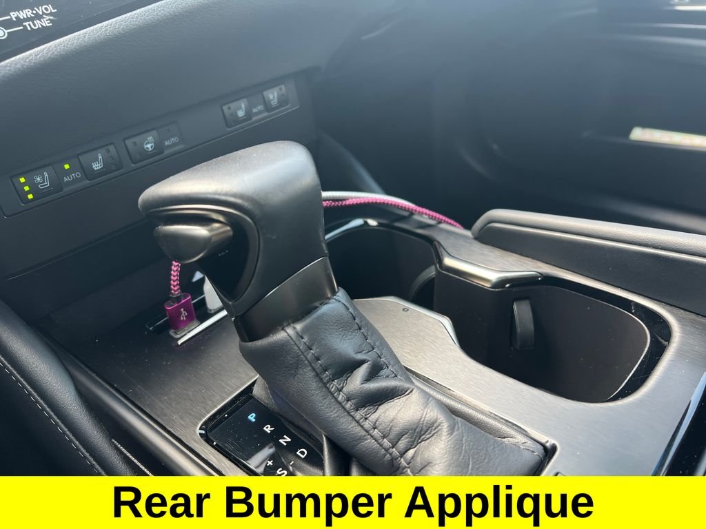 Used 2024  Lexus 350 image 18