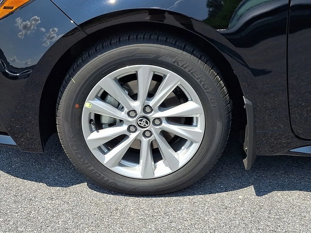 New 2026 Midnight Black Metallic Toyota  LE image 19