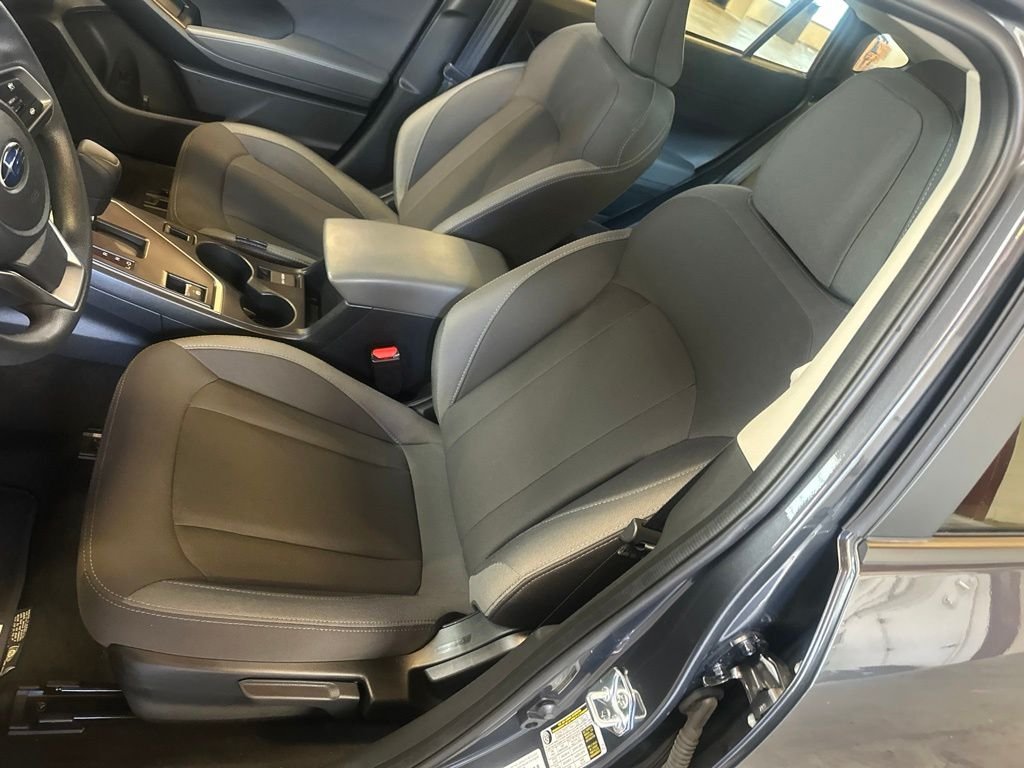 Used 2024 Gray Subaru Base image 10