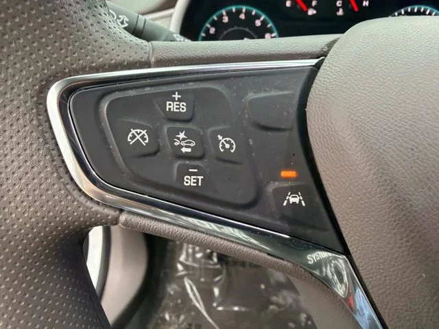Used 2020 White Chevrolet LS image 25