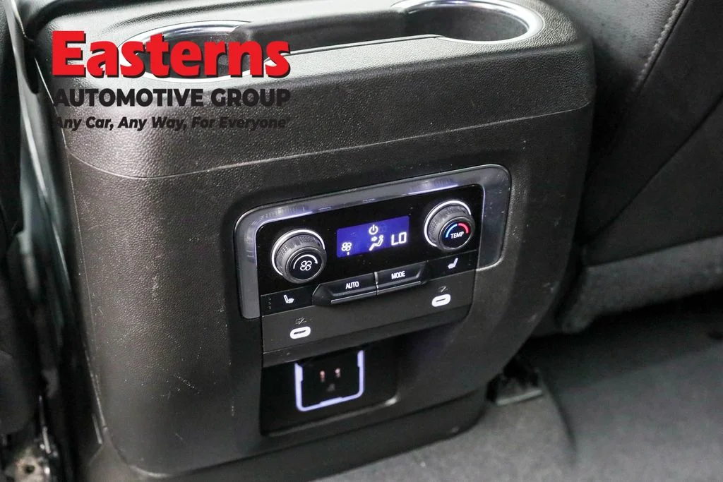 Used 2023 White Chevrolet Premier image 22