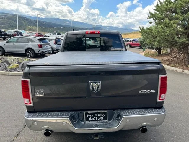 Used 2018 Granite Crystal Metallic Clearcoat Ram Laramie image 9
