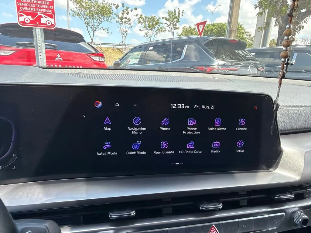 Used 2024 Everlasting Silver Kia LX image 4