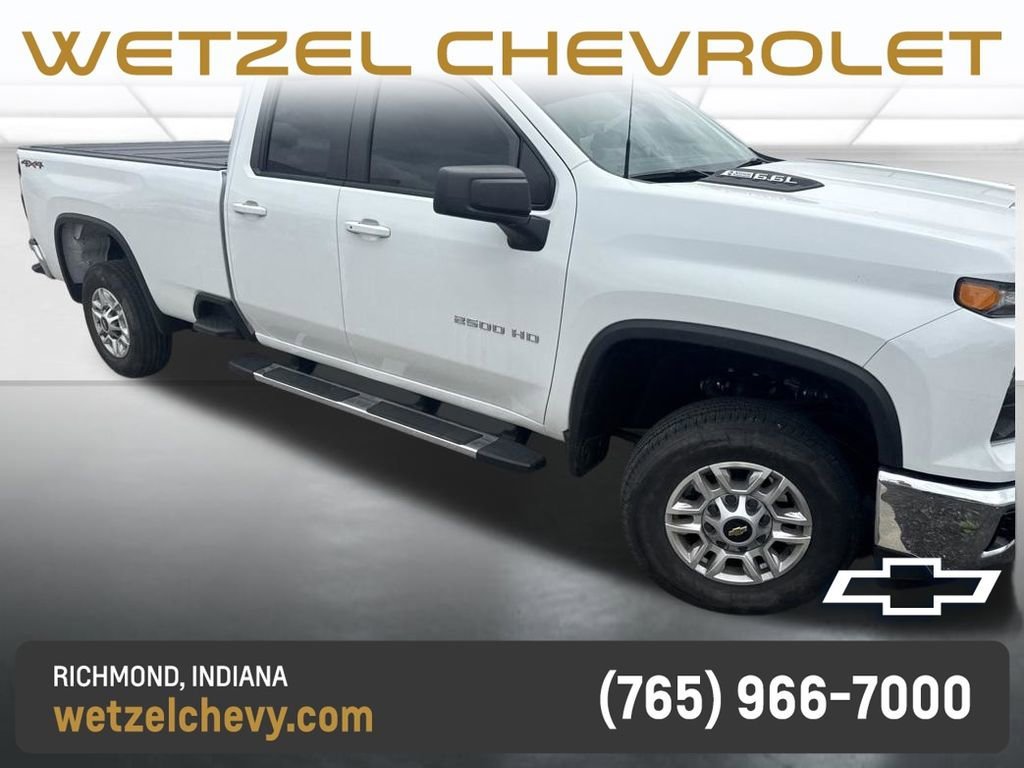 Used 2024 Summit White Chevrolet LT image 2