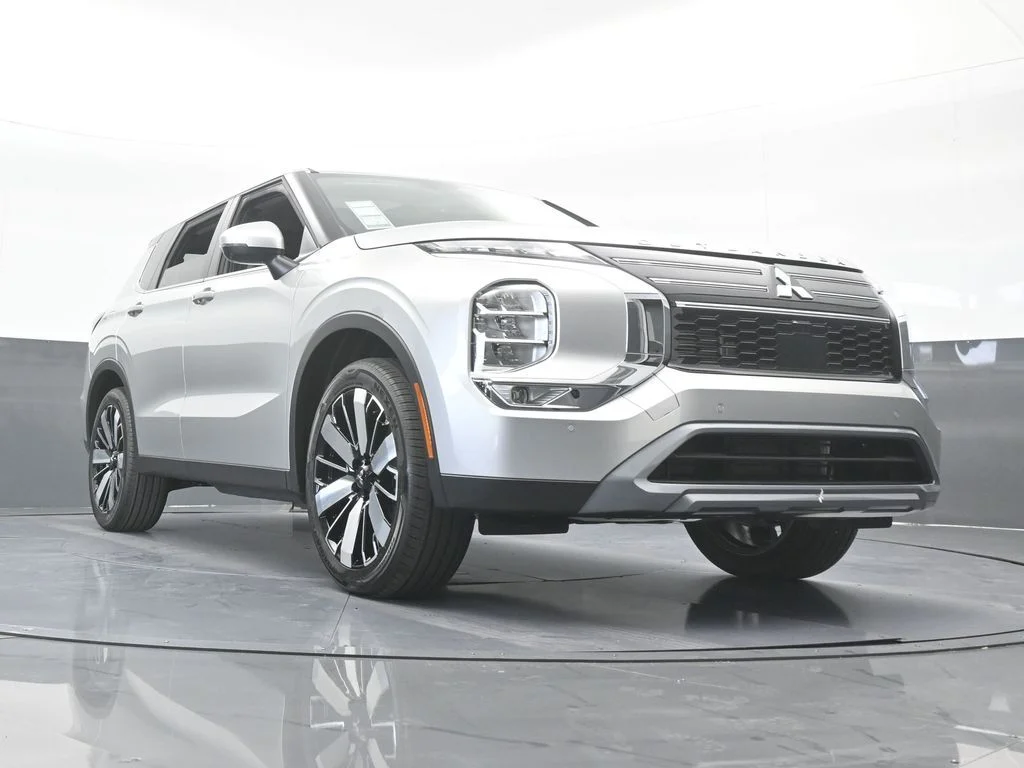 New 2026 Silver Metallic Mitsubishi SE 1.5T 2WD image 66
