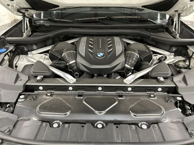 2022 BMW X5 M50i - Photo 6