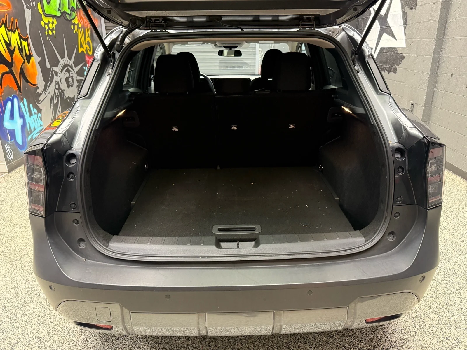 Used 2025 Gun Metallic (kad) Nissan SV image 29