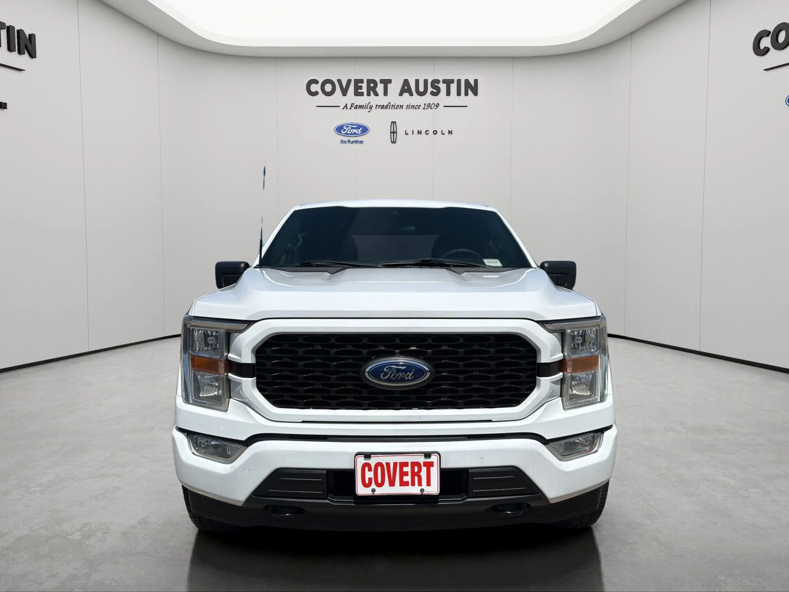 Used 2022 White Ford XL image 9