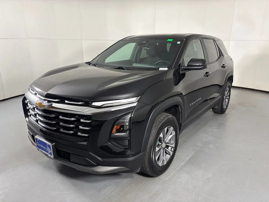 Used 2025 Black Chevrolet LT image 4