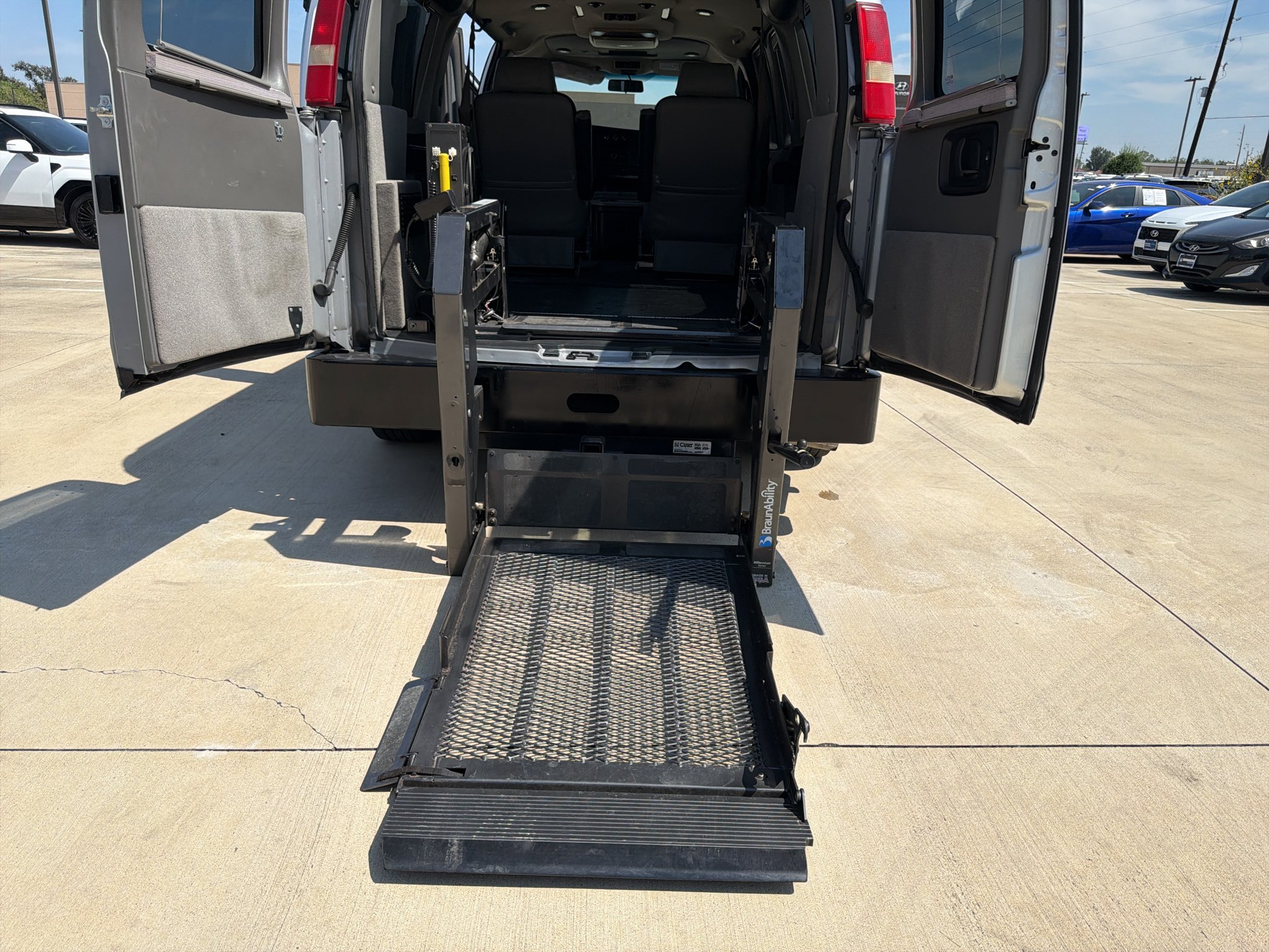 Used 2014 Quicksilver Metallic GMC Upfitter image 22