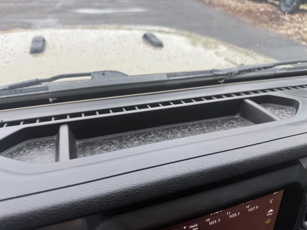 Used 2020 Green Jeep Overland image 23