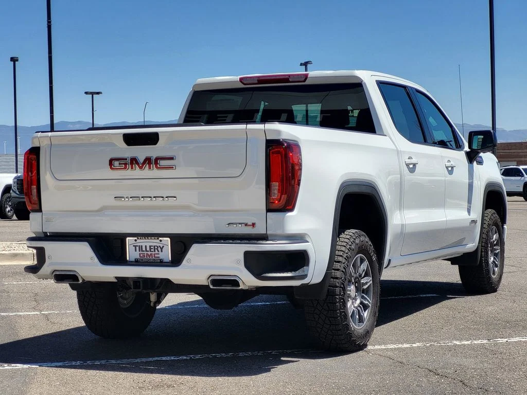 Used 2025 Summit White GMC AT4 image 7