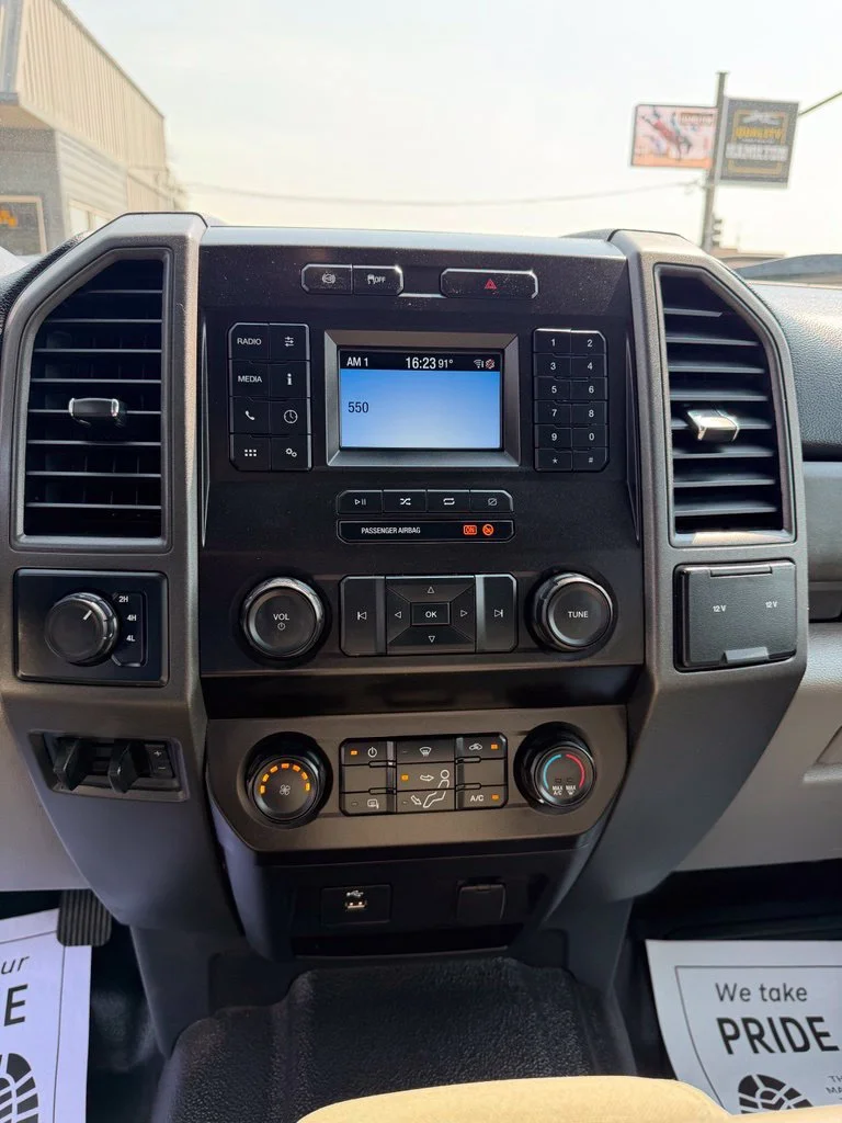 Used 2020 White Ford XL image 13
