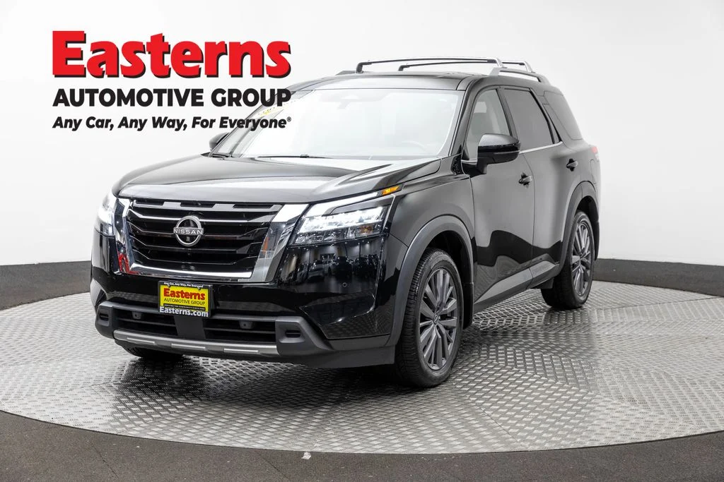 Used 2023 Black Nissan SL image 1