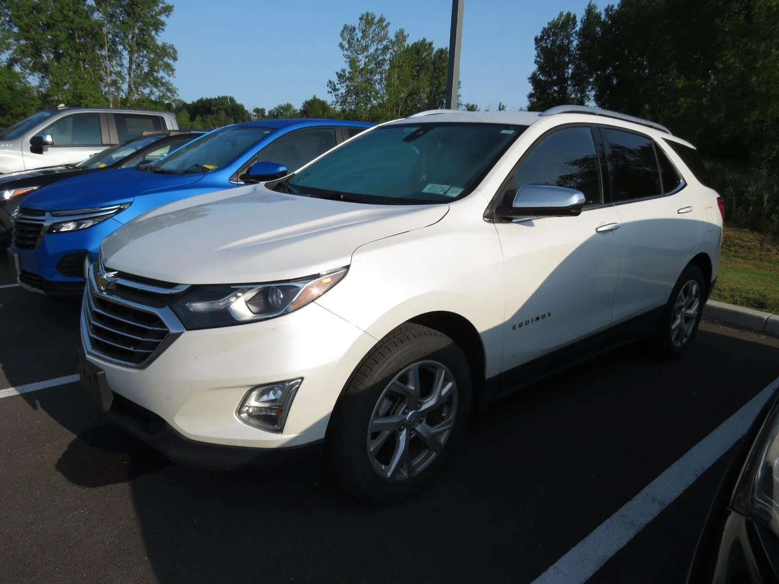 Used 2018 IRIDESCENT PEARL TRICOAT Chevrolet Premier image 8
