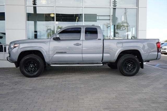 Used 2021  Toyota SR5 image 5