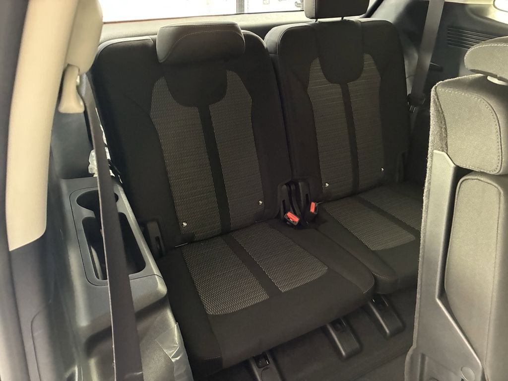 New 2026 Ivory Silver Kia LX image 31