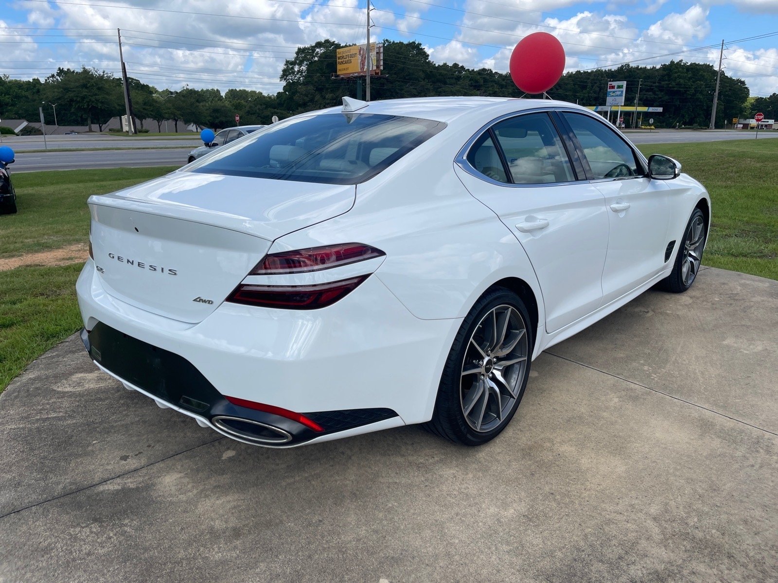 Used 2025 Alta White Genesis 2.5T Standard image 15