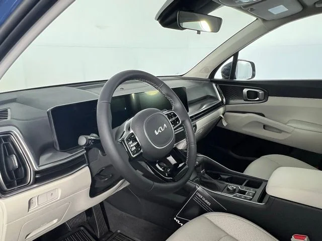 2025 Kia Sorento S - Photo 10