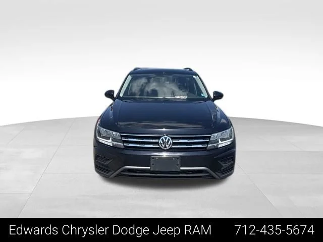 Used 2020 Black Volkswagen 2.0T SE image 2