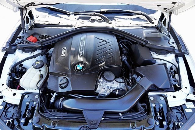 Used 2015 White BMW 435i M Sport image 39