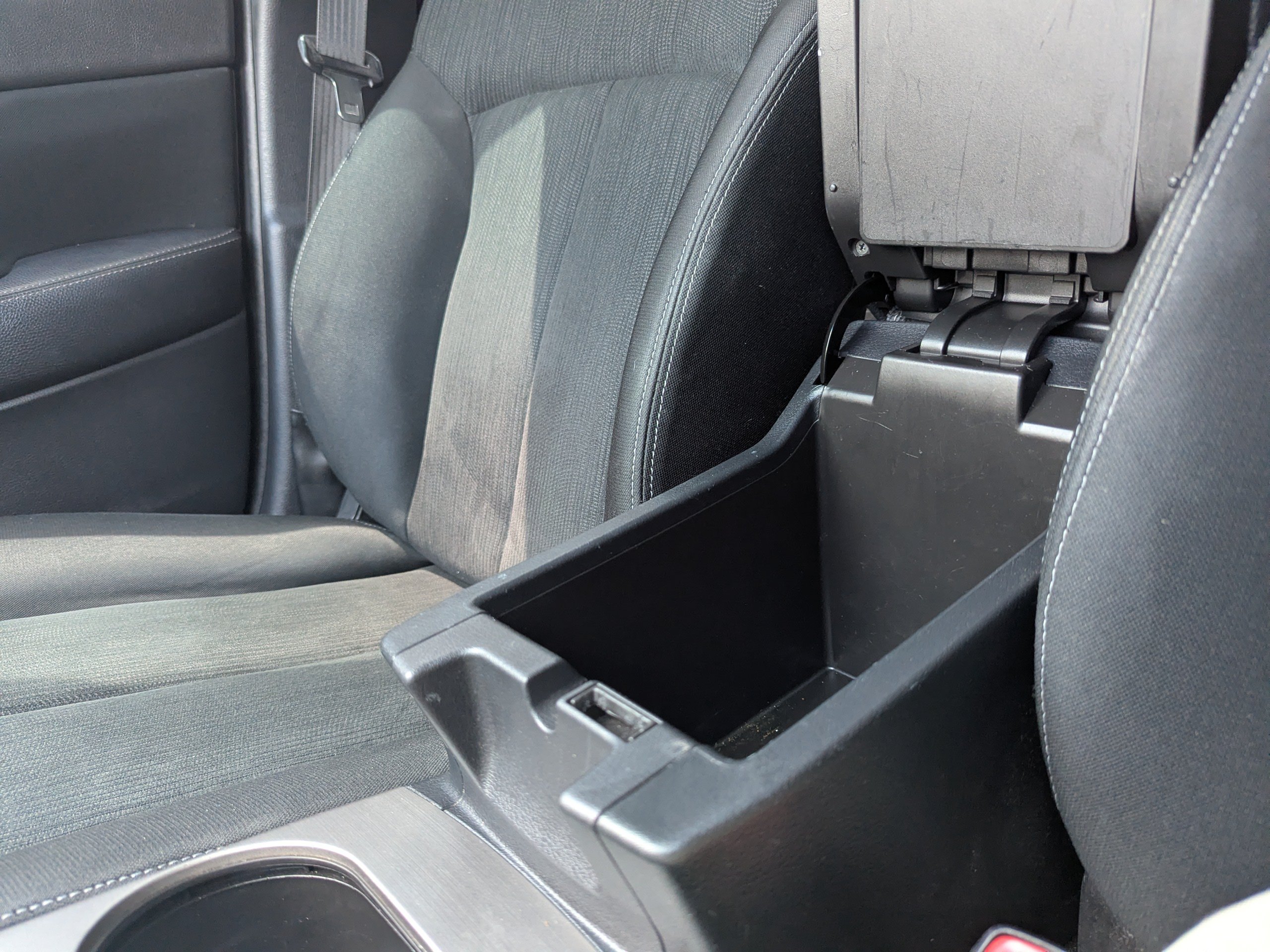 Used 2014 Silver Subaru 2.5 i Sport image 26