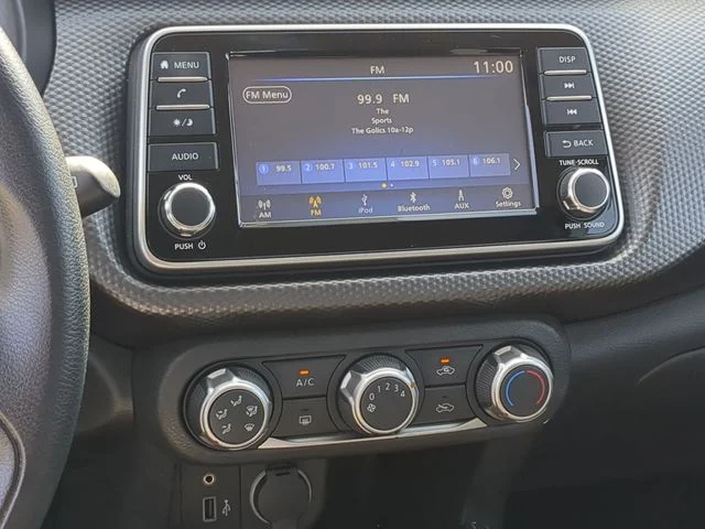Used 2019 White Nissan S image 24