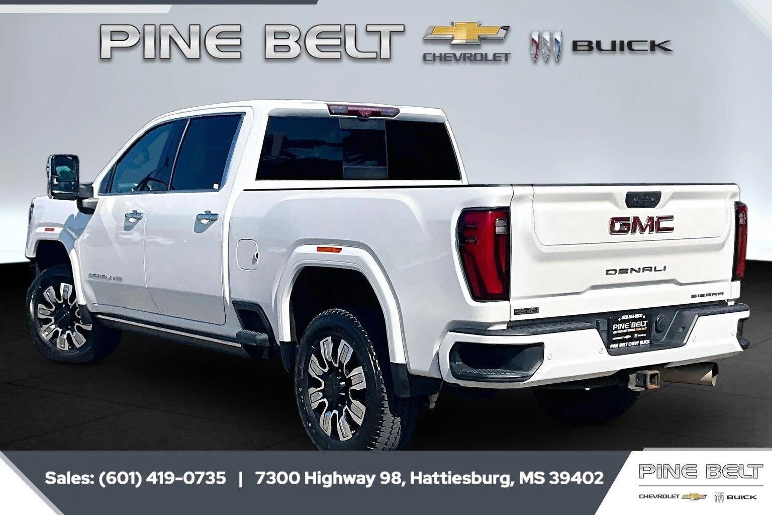 Used 2024 White Frost Tricoat GMC Denali image 2