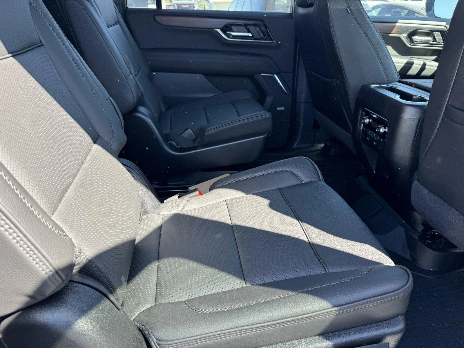 New 2026 Glacier White Tricoat GMC Denali image 9