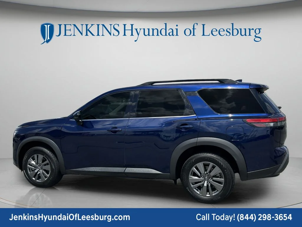 Used 2025 Blue Nissan SV image 8
