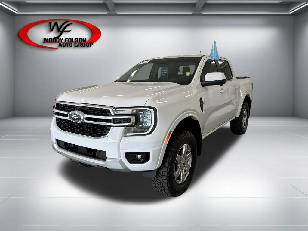 Used 2026 White Ford Lariat image 3