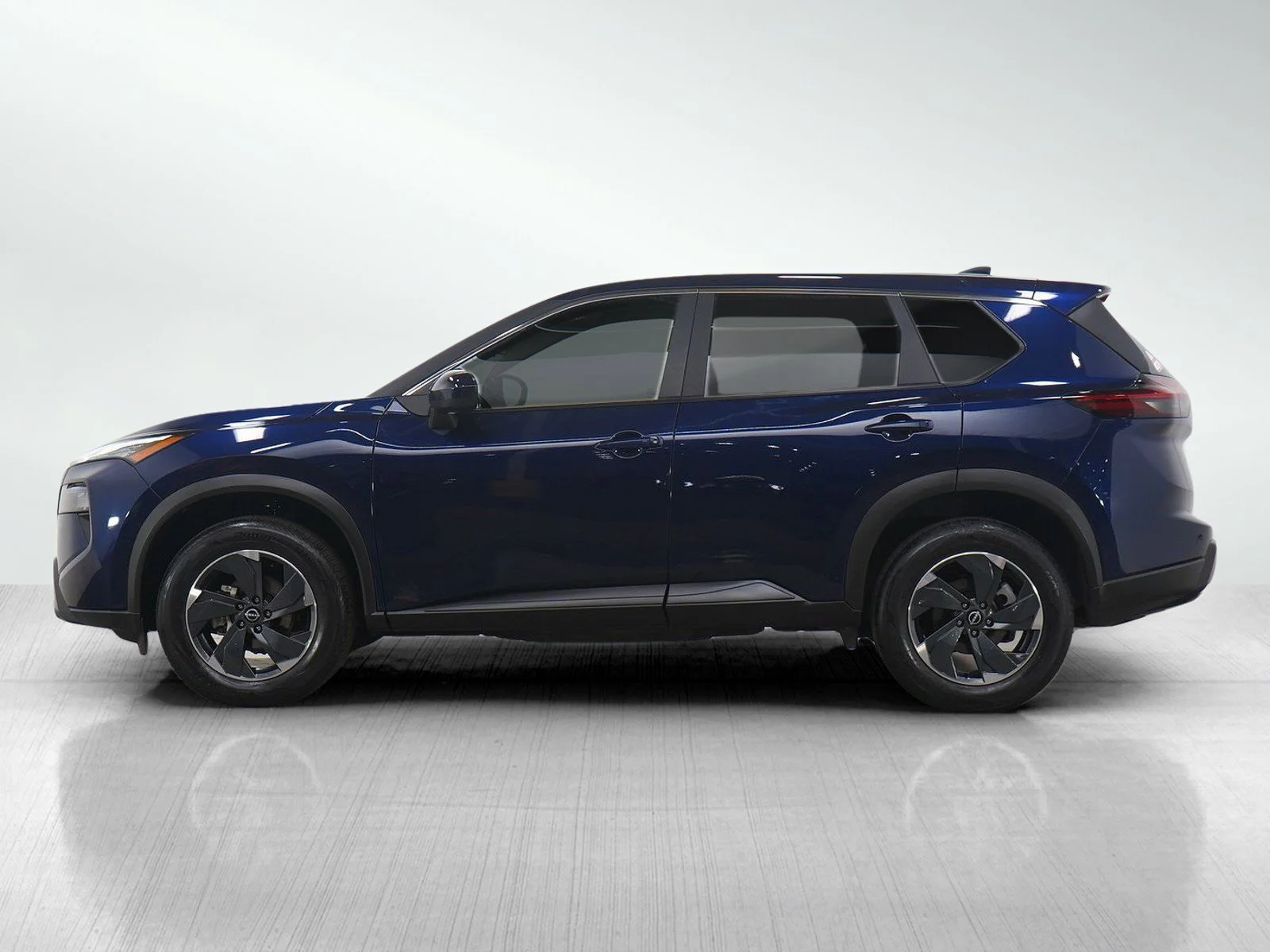 Used 2025 Nissan Rogue SV with VIN 5N1BT3BB6SC813193 for sale in Burnsville, Minnesota