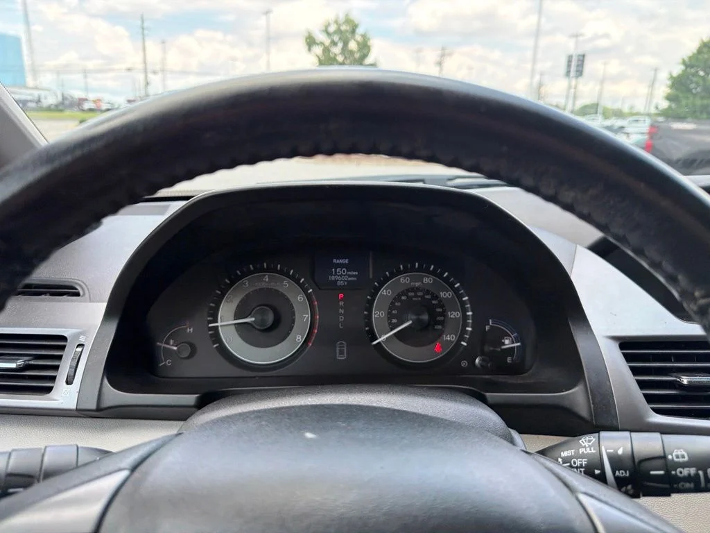 Used 2013 Silver Honda Touring image 18