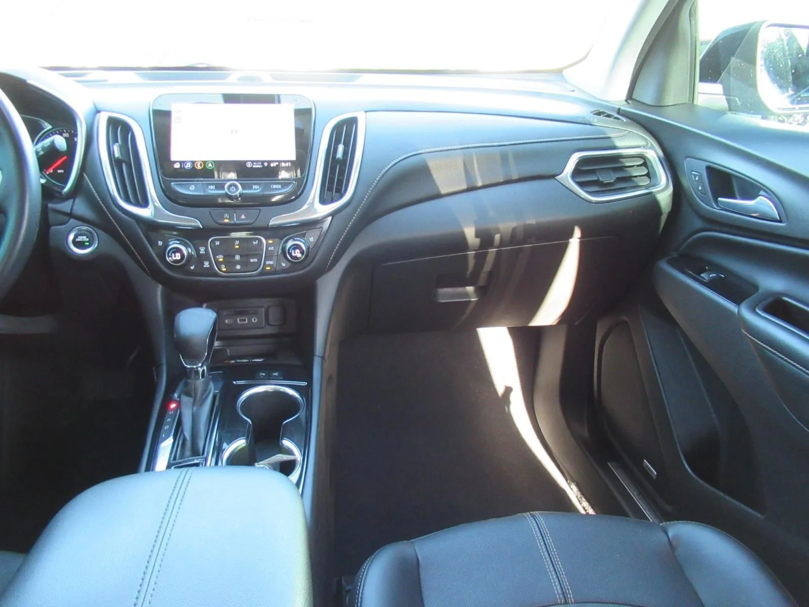 Used 2022 Black Chevrolet Premier image 14
