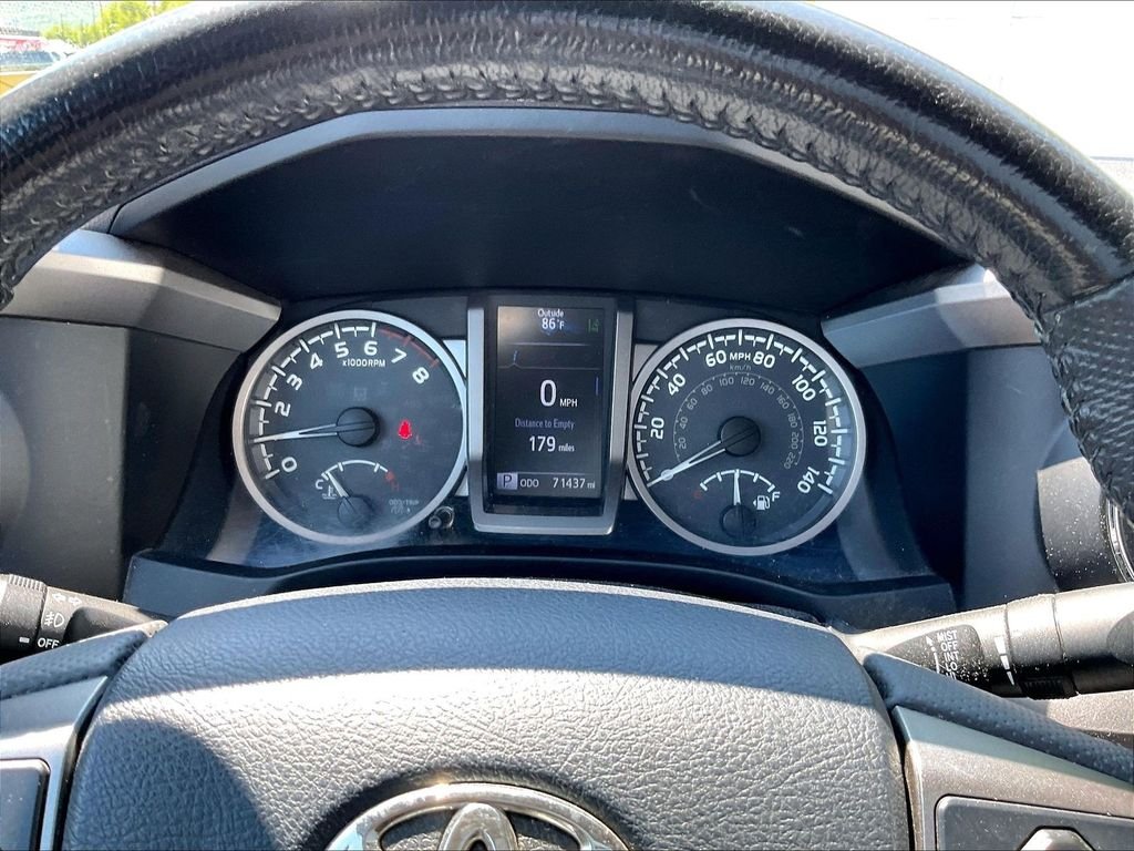 Used 2018 Magnetic Gray Metallic Toyota SR5 Double Cab 4x4 image 24